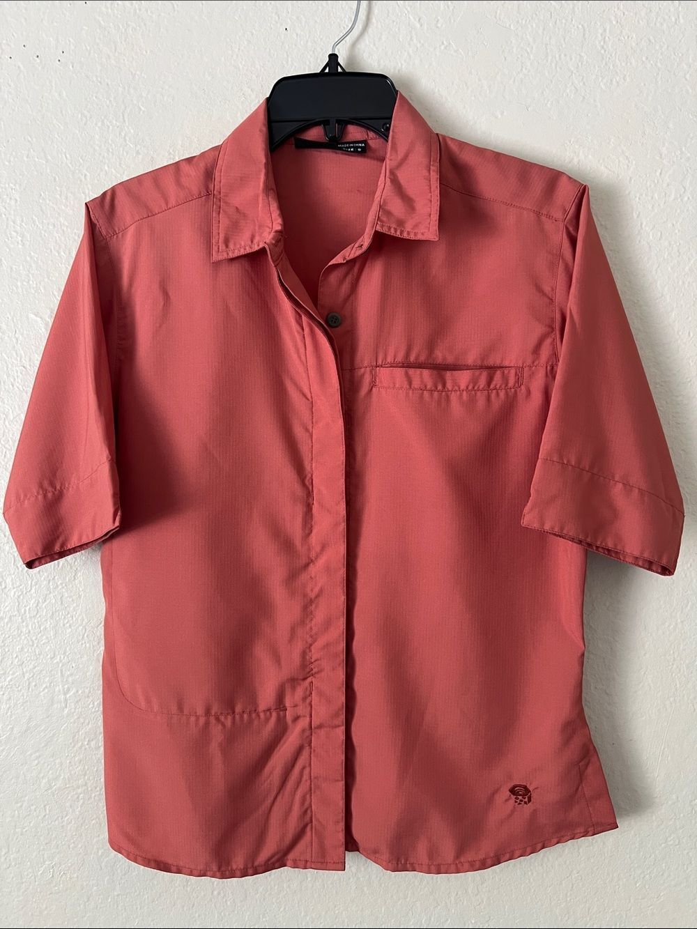 EUC MOUNTAIN HARDWEAR Short Sleeve Button Down Sun Shirt Size 8